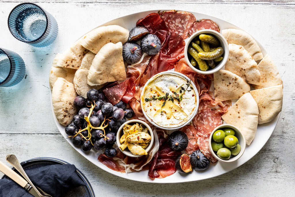 Christmas platter with Mamoosh pittas